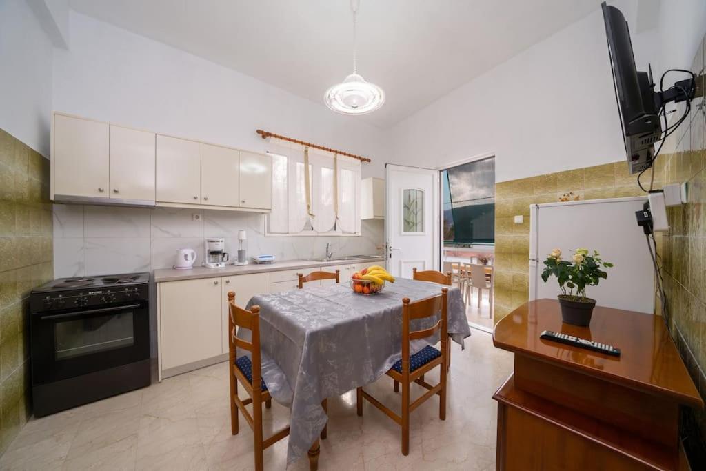 Vasilakis Apartment Sami  Exteriör bild